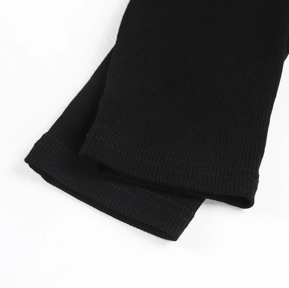 Artfish Women's Square Neck Long Sleeve Ribbed Slim Fitted Casual Basic Crop Top