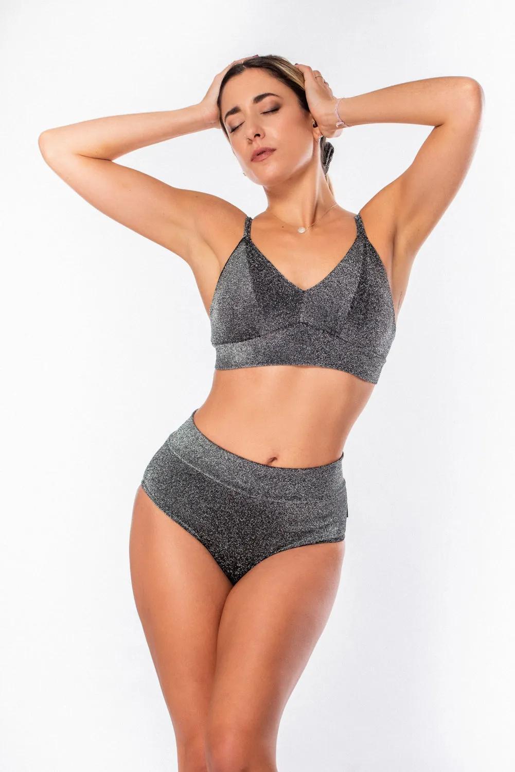 Cyra black pole top