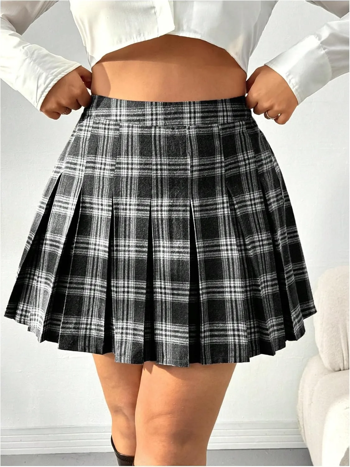 Floerns Women's Plus Size Plaid Print High Waist Mini Skirt Uniform Pleated A Line Skirts