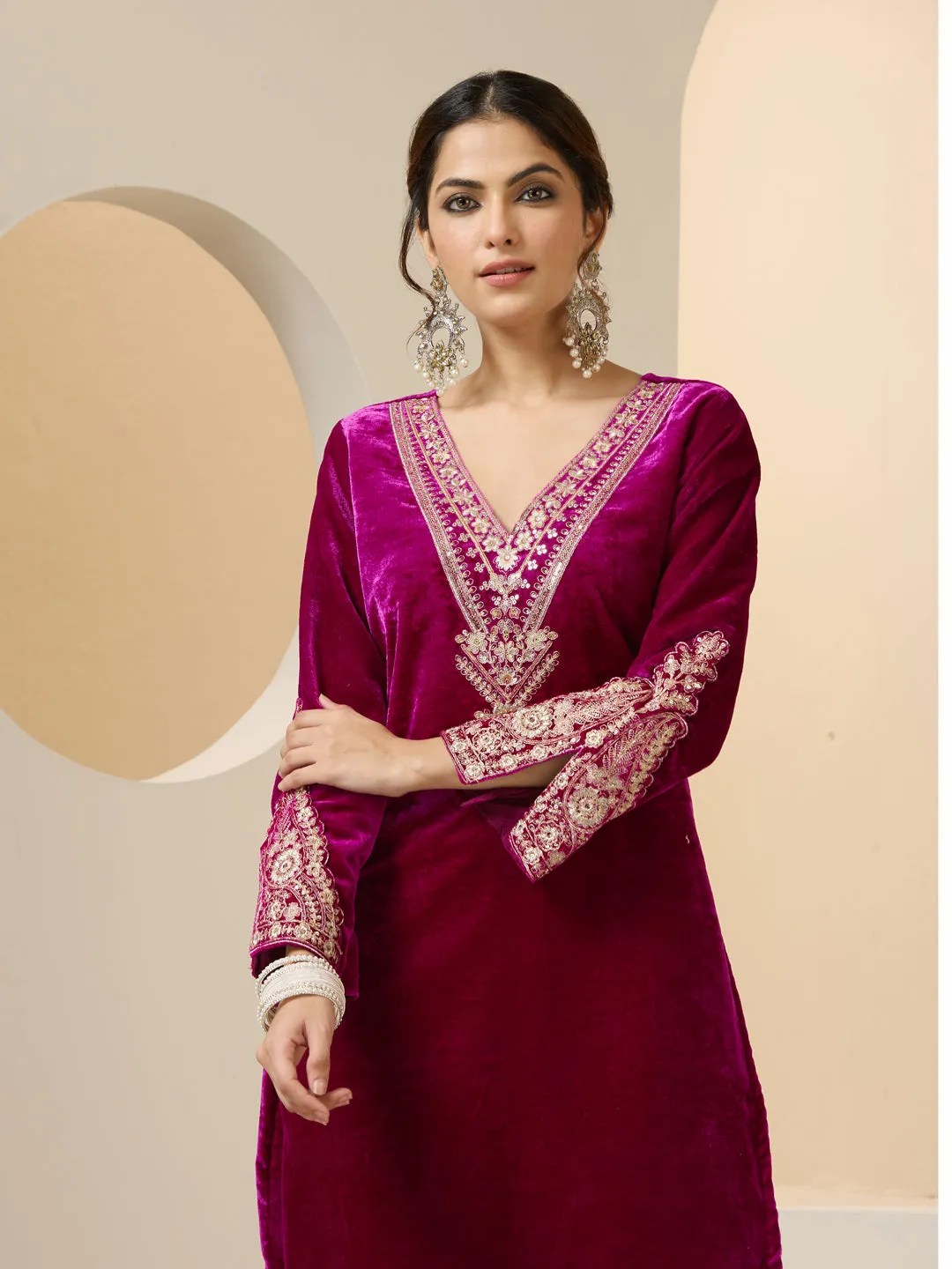 Ishin WOMEN Magenta VELVET 2pcs kurta set