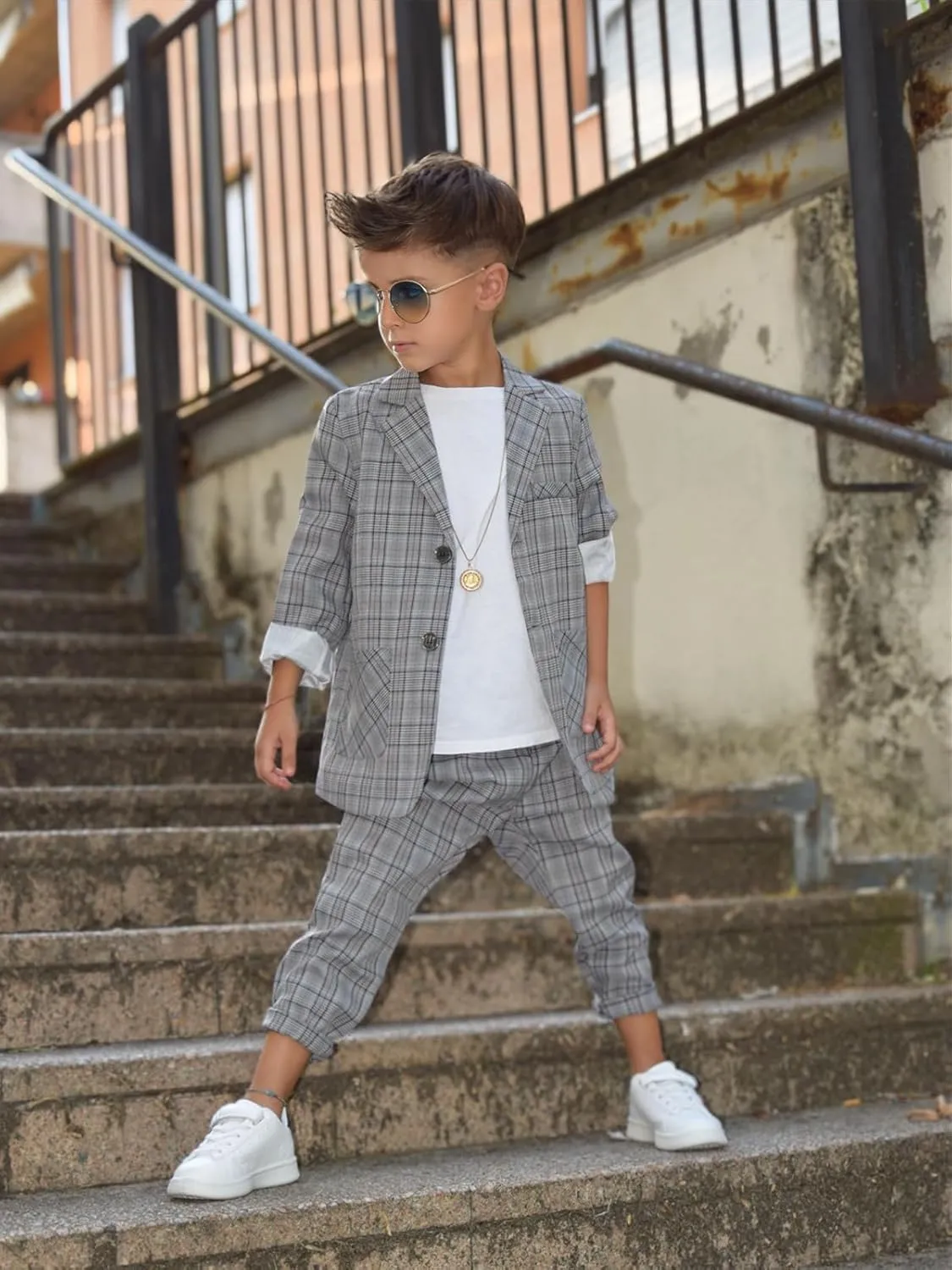 LOLANTA Boys Casual Suits Wedding Outfits Kids 2 Piece Gentleman Blazer and Pants Set Dresswear
