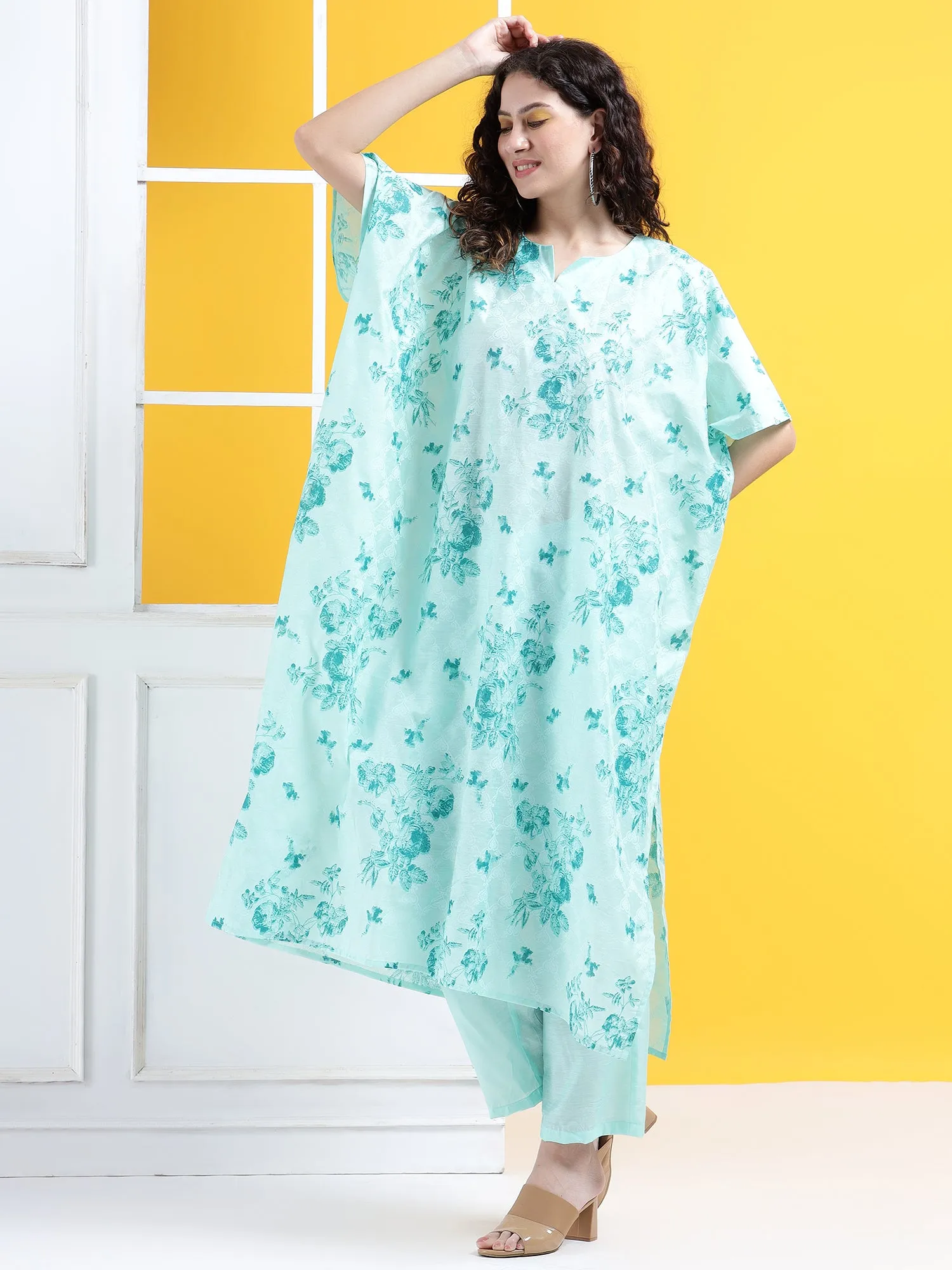 Luxurious Kaftan Style Suit - Set of 2