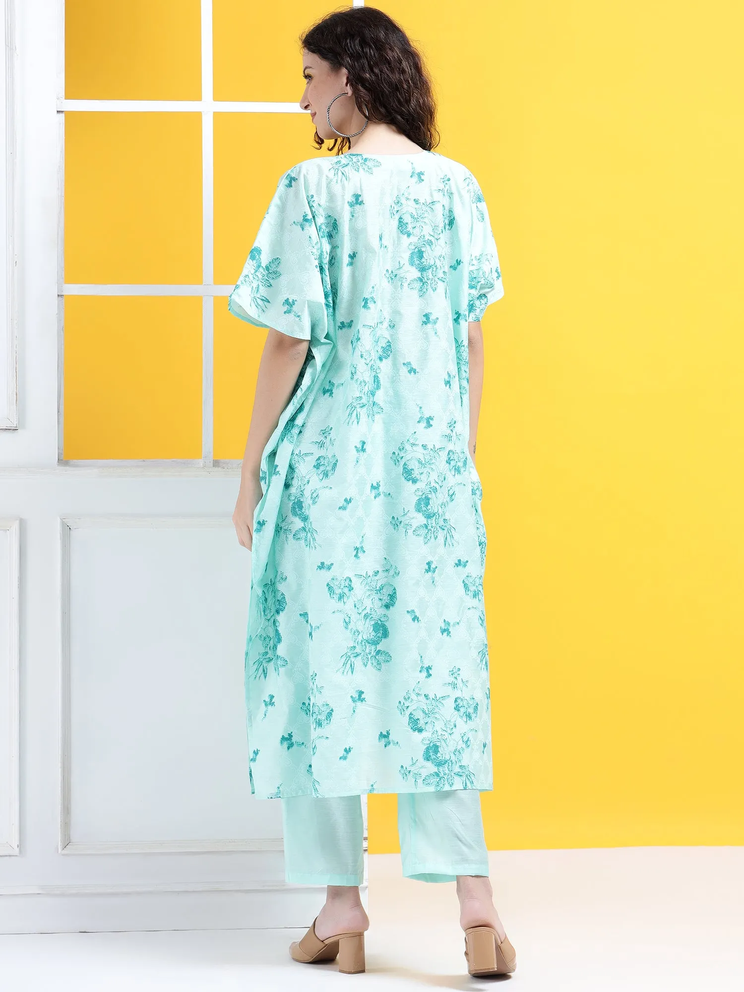 Luxurious Kaftan Style Suit - Set of 2