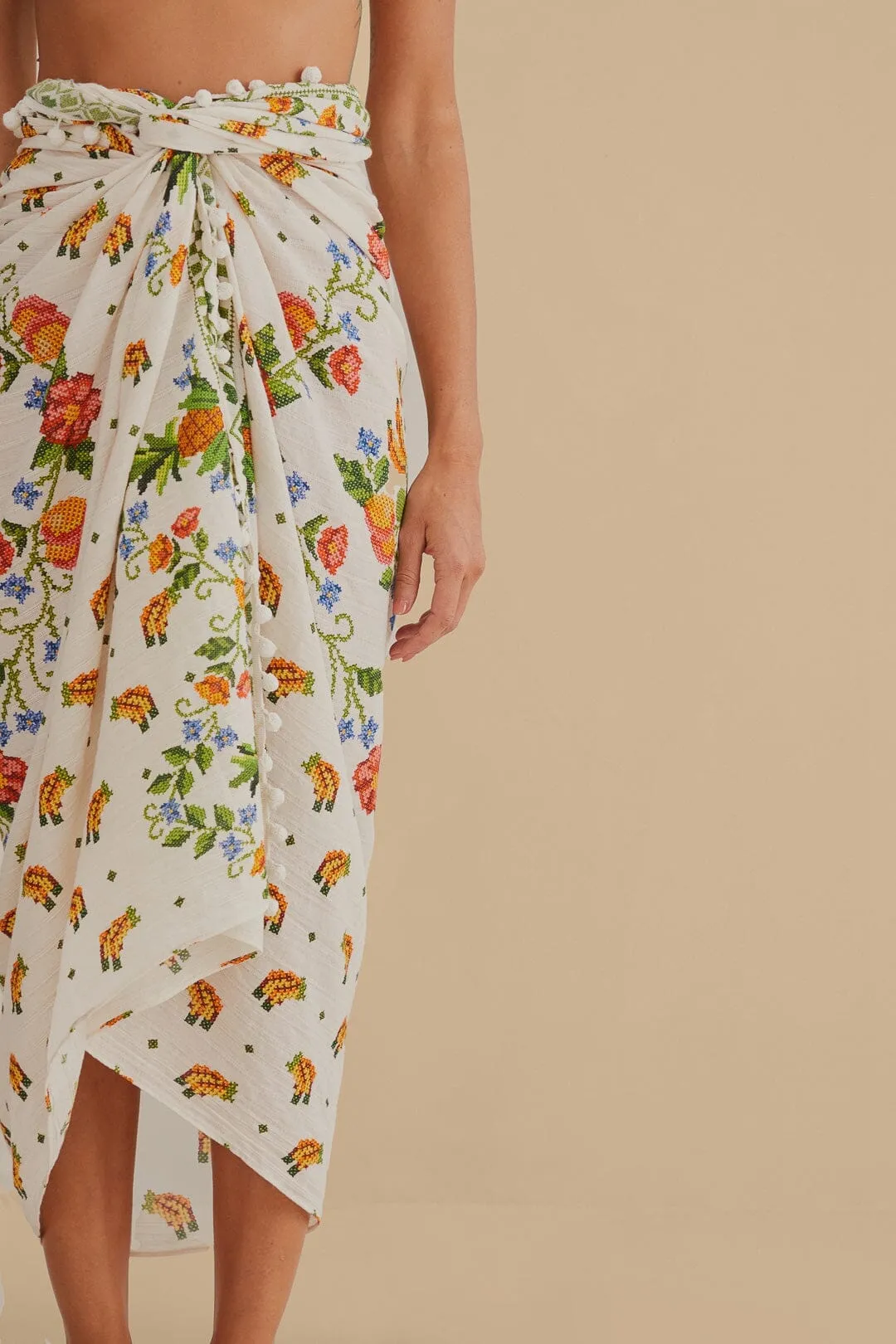 White Summer Vitamin Sarong
