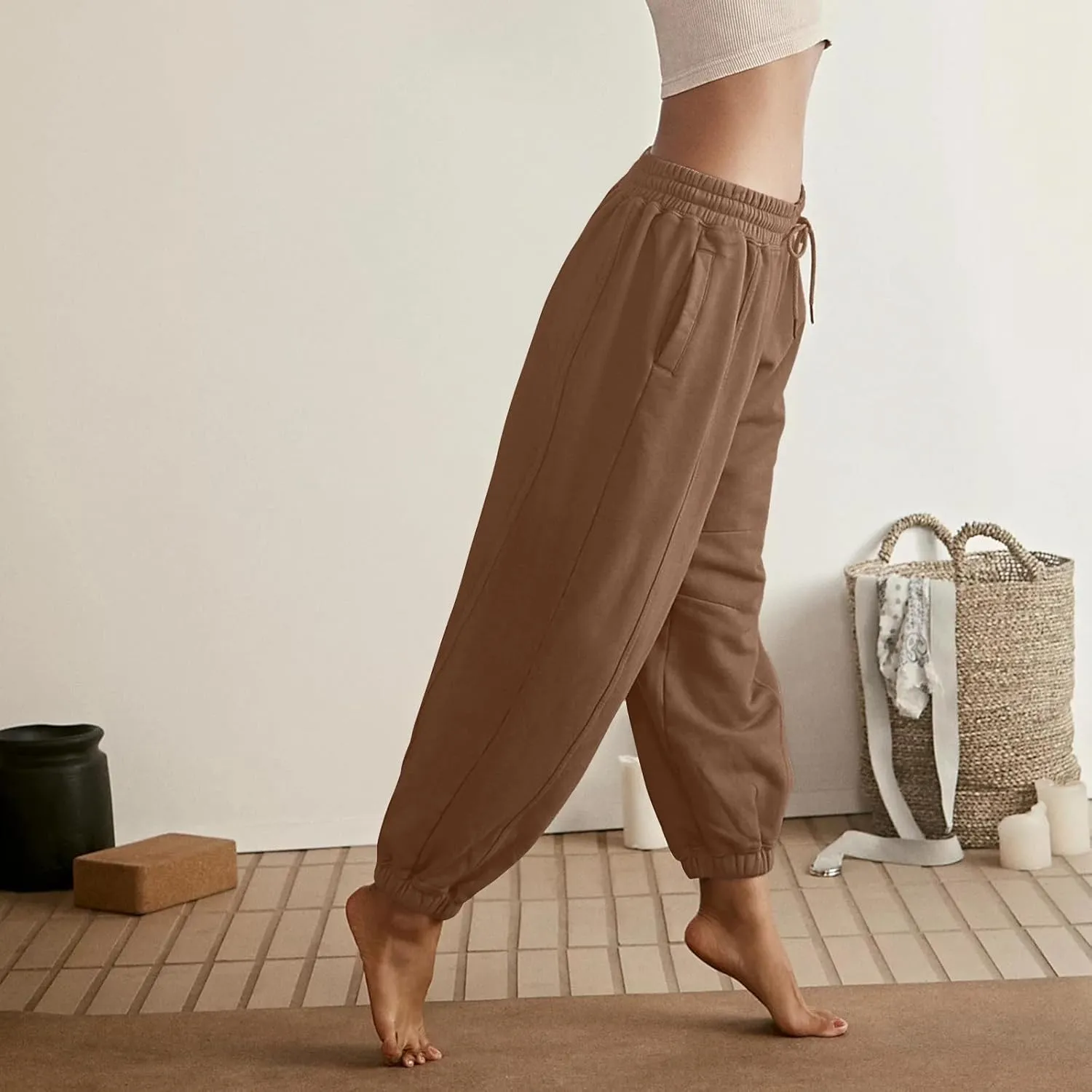 Womens Sweatpants Joggers Elastic High Waist Drawstring Lightweight Office Pants Slim Fit Trousers with Pocket 2024