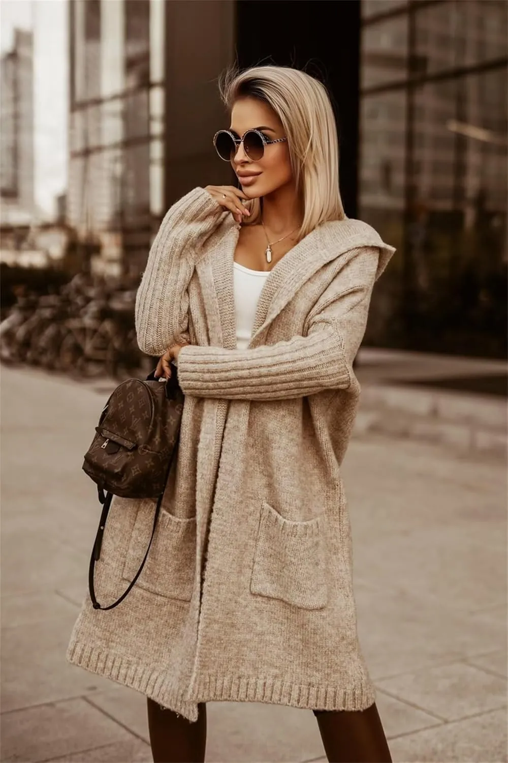 Womens Trendy Cardigan Winter 2023 Plus Size Open Front Long Sleeve Casual Chunky Knit Outerwear with Pockets